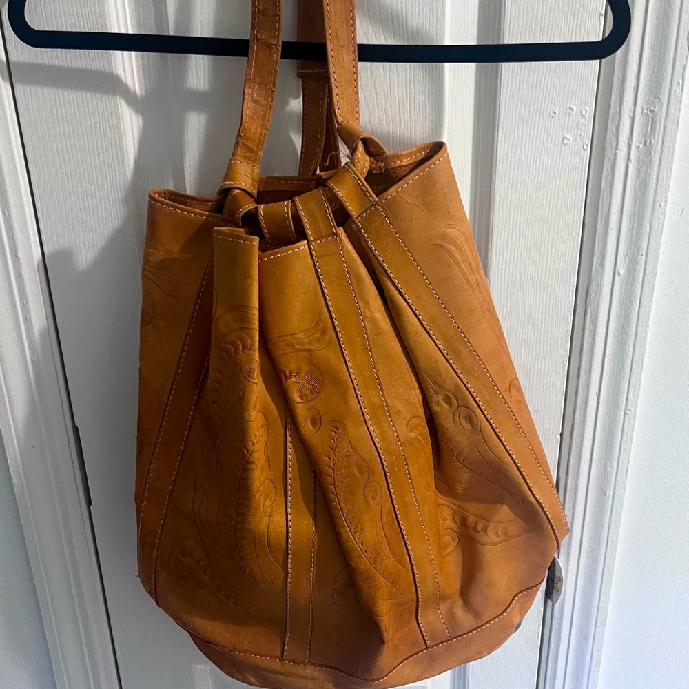 leather bucket bag